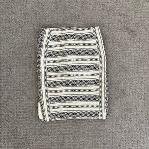 LOFT Black and White Geometric Pencil Skirt